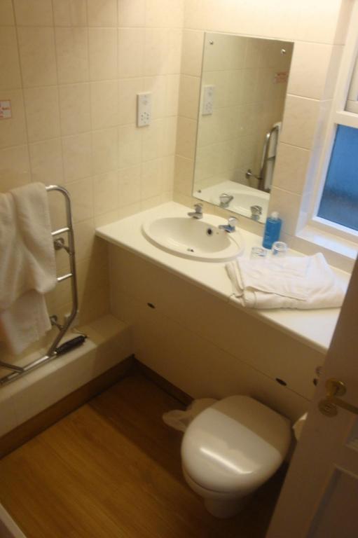 The Bell Motel Codicote Bilik gambar